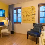 Goldflair Am Rathaus Hotel 3*