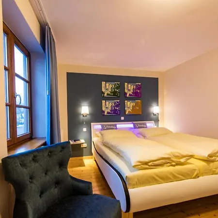 Goldflair Am Rathaus Hotell 3*
