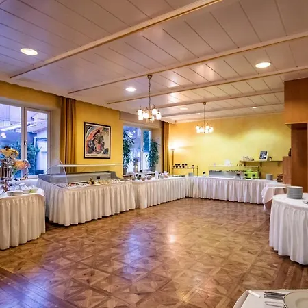 Hotell Goldflair Am Rathaus Korbach