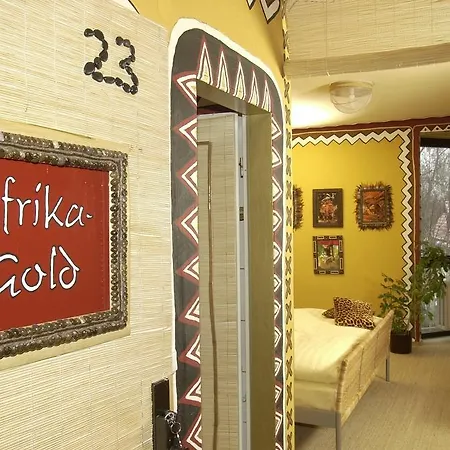 Hotell Goldflair Am Rathaus 3*