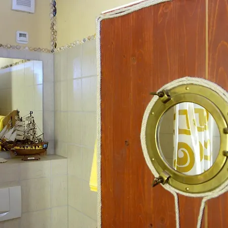 Goldflair Am Rathaus