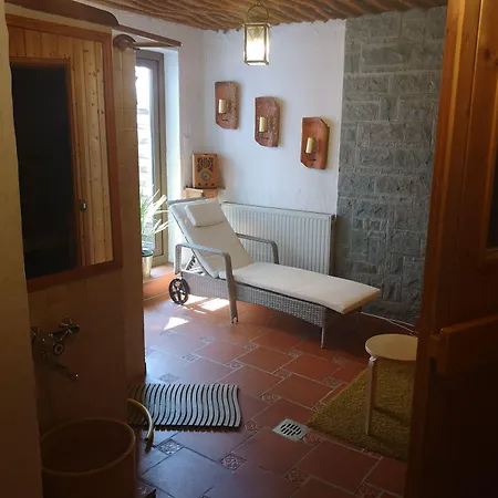 Goldflair Am Rathaus