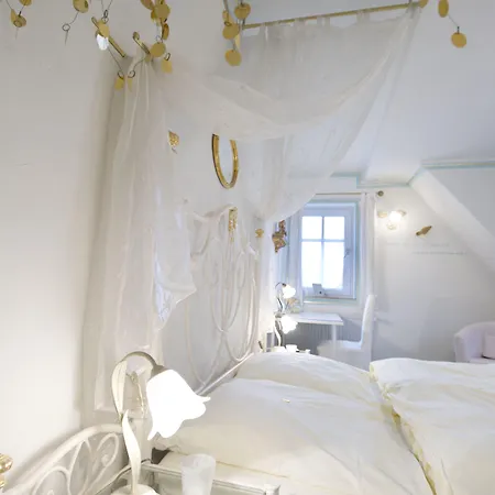 Goldflair Am Rathaus Korbach