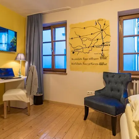 Goldflair Am Rathaus Отель 3*