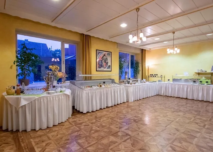 Hotel Goldflair Am Rathaus