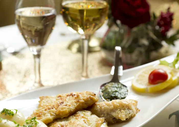 Hotel Goldflair Am Rathaus 3*