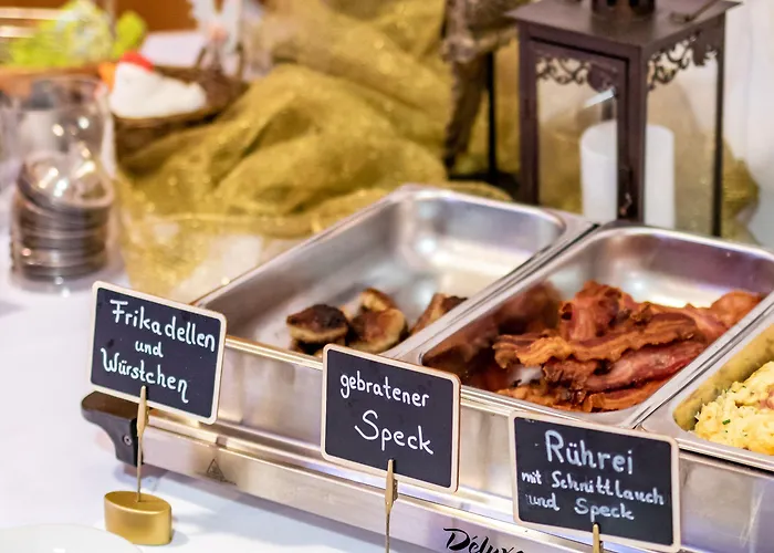 Goldflair Am Rathaus