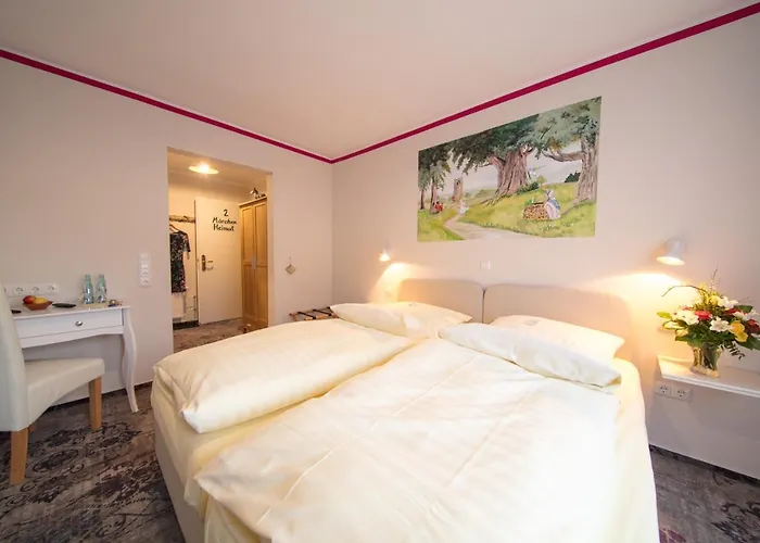 Goldflair Am Rathaus 3*