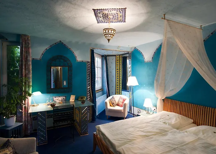 Goldflair Am Rathaus Hotel